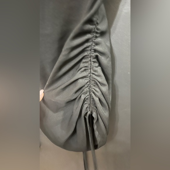 Dynamite Dress - Picture 2 of 3